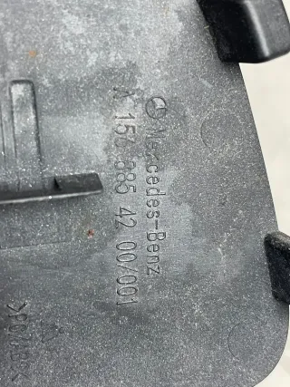 Mercedes GLA W156 Abschleppöse Abdeckung Öse Kappe vorne A1568854200 - Bild 4