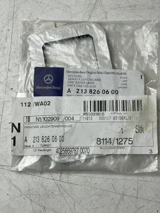 Mercedes S213 Dichtung für Lichtgehäuse Heckleuchte rechts 2138260600 Neu Origi. - Bild 1