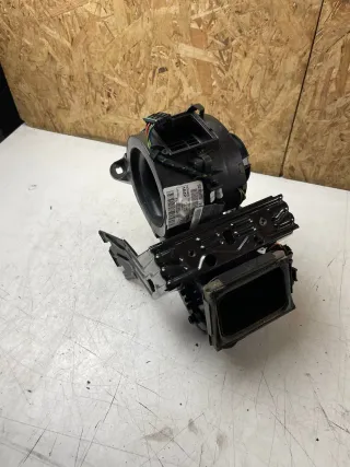 MERCEDES W164 RHD Heizungs Gebläsemotor A164830000 / 820952 - Bild 2