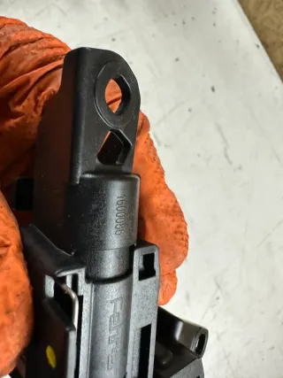 1600086 Fehrer BMW F10 F11 Serie Handschuhfach Griff Öffner mit Rand - Bild 2