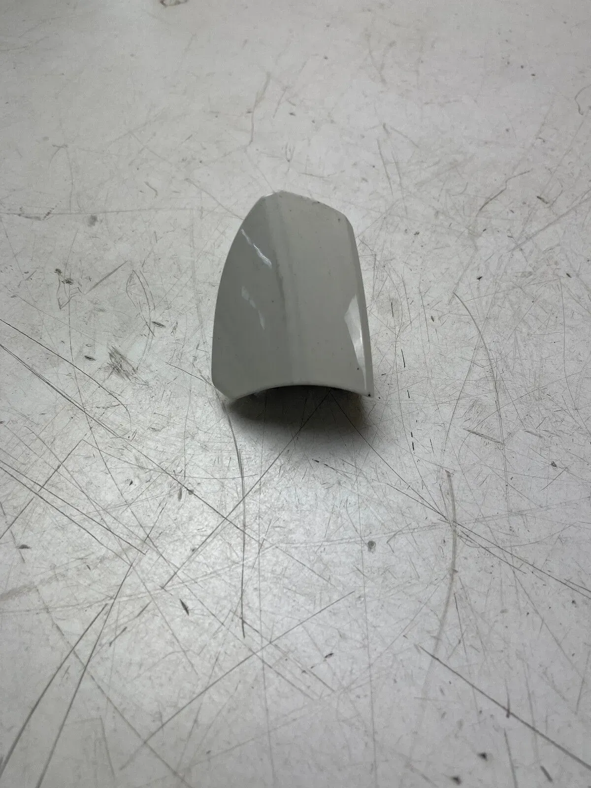 Mercedes-Benz W176 A-Klasse W246 B-Klasse Abdeckung ENDKAPPE A2047600320 - Bild 1