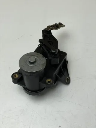 Mercedes Benz ML C-CLK-E-G-M-Klasse Stellmotor Drallklappe Pierburg A6421500594 - Bild 2