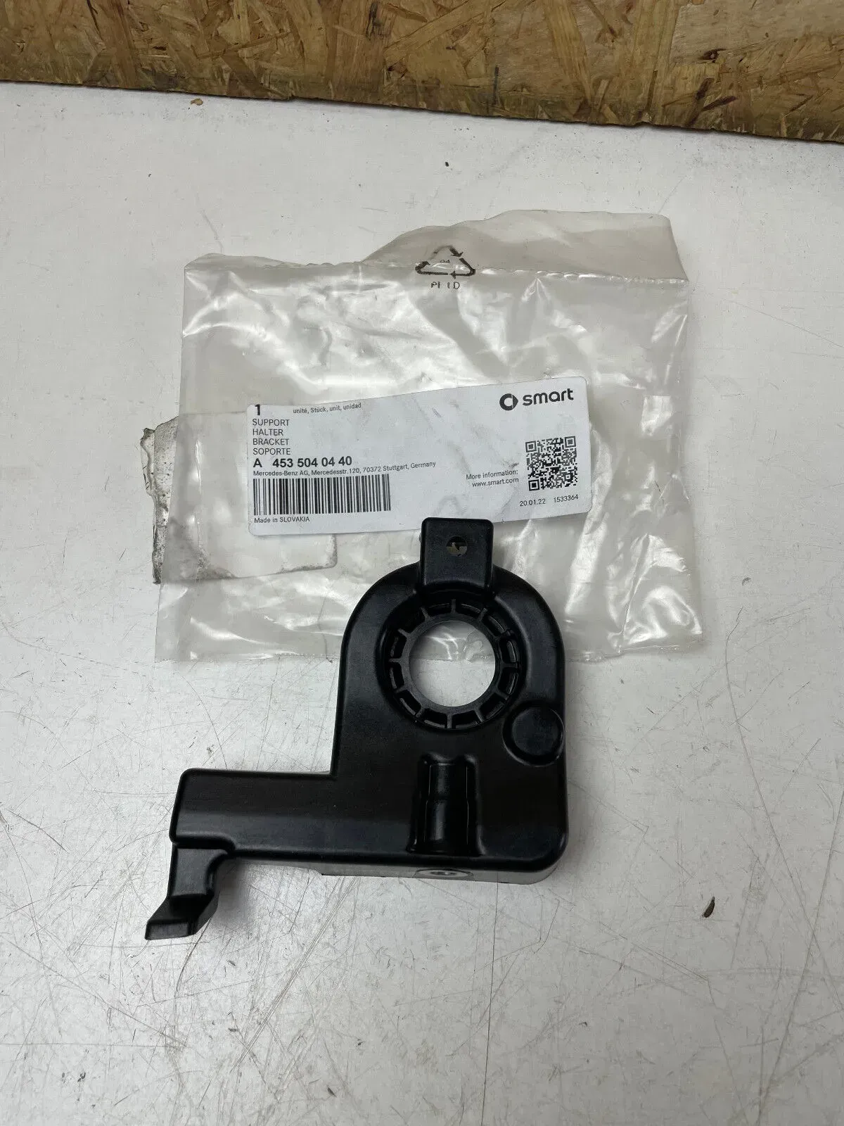 Smart Fortwo 453 Wasserkühler Halter vorne rechts Original A4535040440 - Bild 1