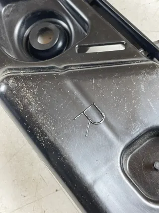 Mercedes W176 Hintere Stoßstangenhalterung Rechts Halterung A1768850265 - Bild 4