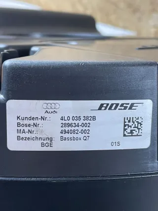 Audi Q7 4L Box Lautsprecher 4L0035382B hinten Kofferraum Bose Gehäuse - Bild 5