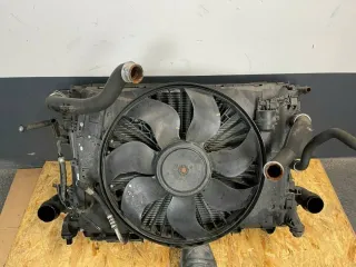 Mercedes W204 S204 MoPf C 220 CDI Kühlerpaket - Bild 2