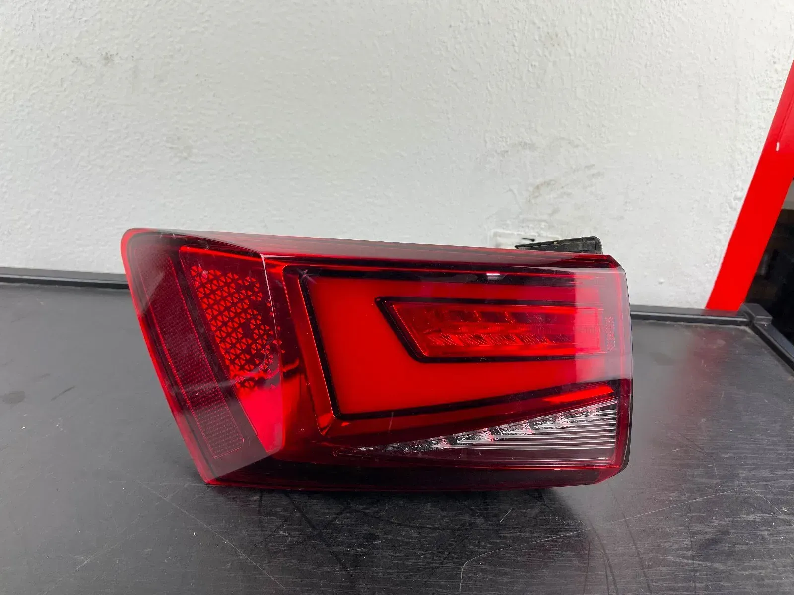 Seat Ateca 575 LED Rücklicht Rückleuchte links 575945207E gebr. - Bild 1