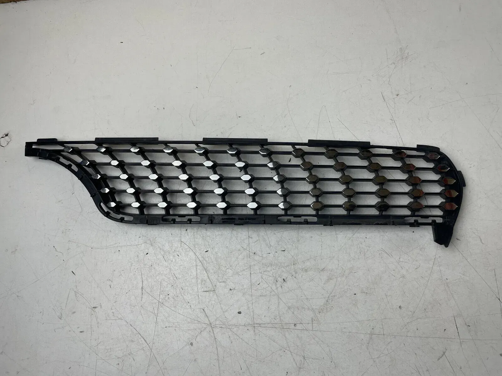 Mercedes CLA W117 Grill Gitter links oben Kühlergrillverkeidung A1178880760 - Bild 1