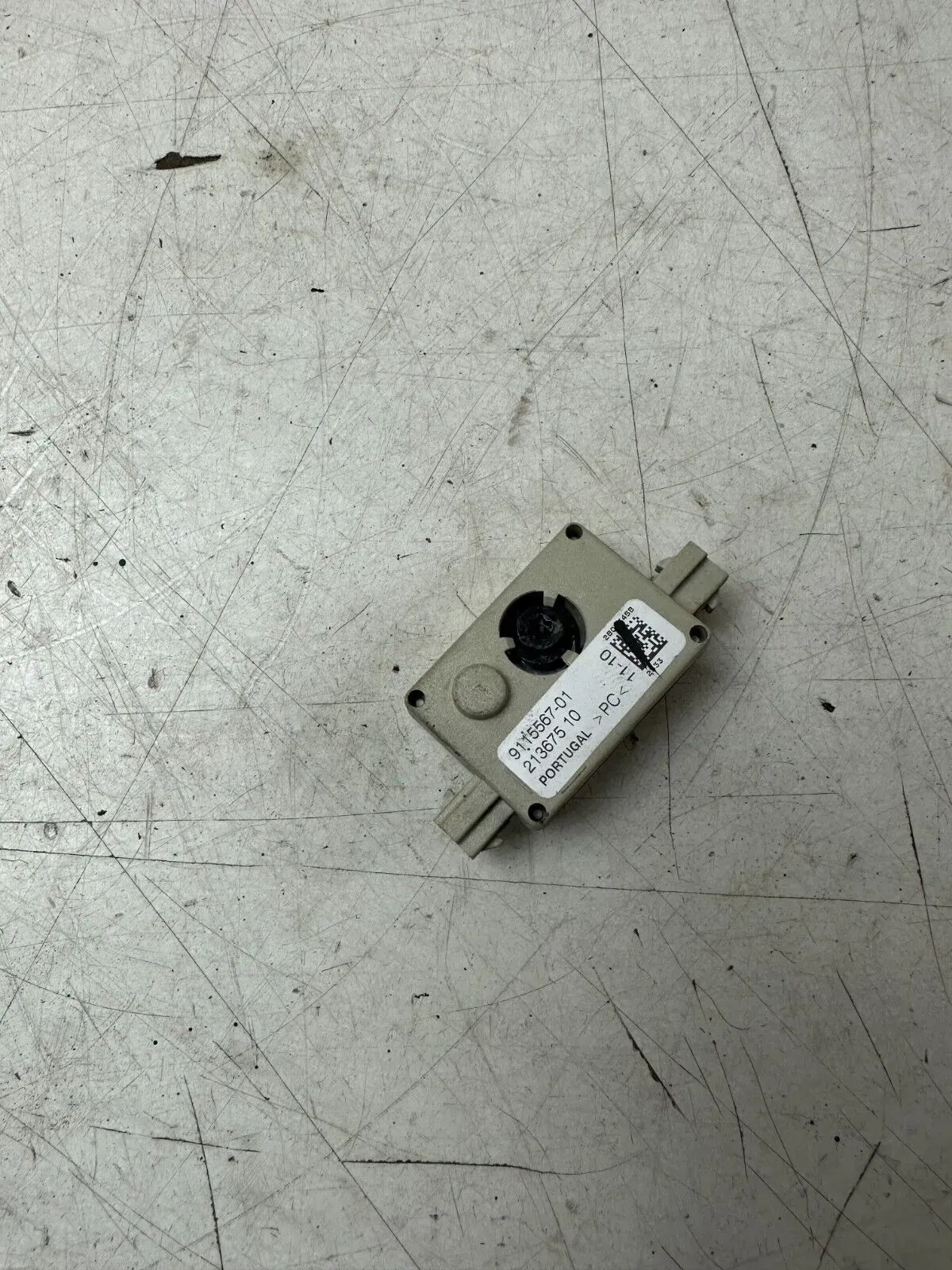 BMW 3 er E93 Sperrkreis Teil f. Antennenverstärker 9115567 - Bild 1