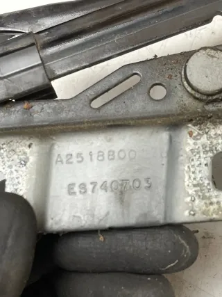 MERCEDES-BENZ  M-KLASSE (W164) Motorhaubenscharnier Scharniere links und rechts - Bild 3