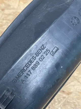 Mercedes W117 GLA Abdeckung Kotflügel Rechts A2048890225 - Bild 3