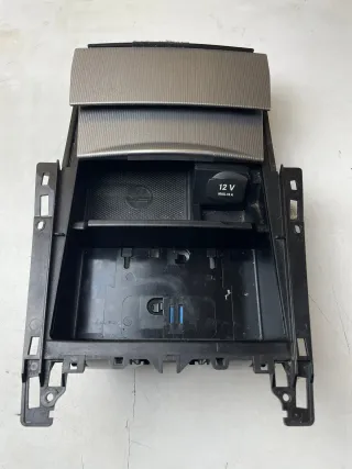 Mercedes Benz E-Klasse W212 Ablagefach Mittelkonsole vorne Aluminium A2126809750 - Bild 3