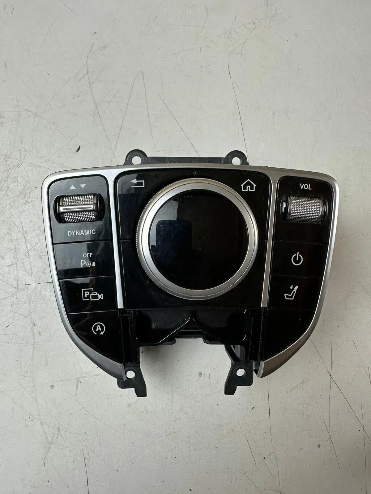 Mercedes W213 Mittelkonsole Bedieneinheit Touchpad A2139008310 / A2139059505 - Bild 1