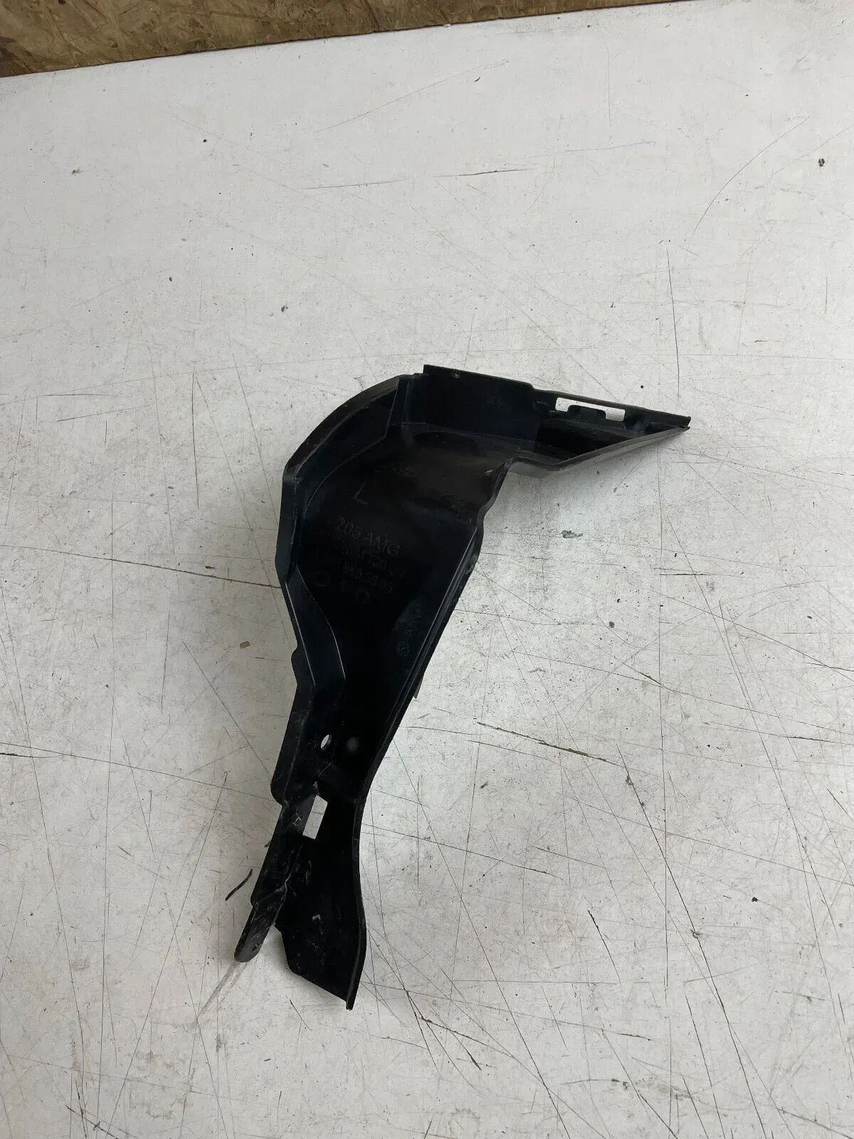 Mercedes W205 C Klasse Grundträger links Stoßstange hinten A2058853865 - Bild 1