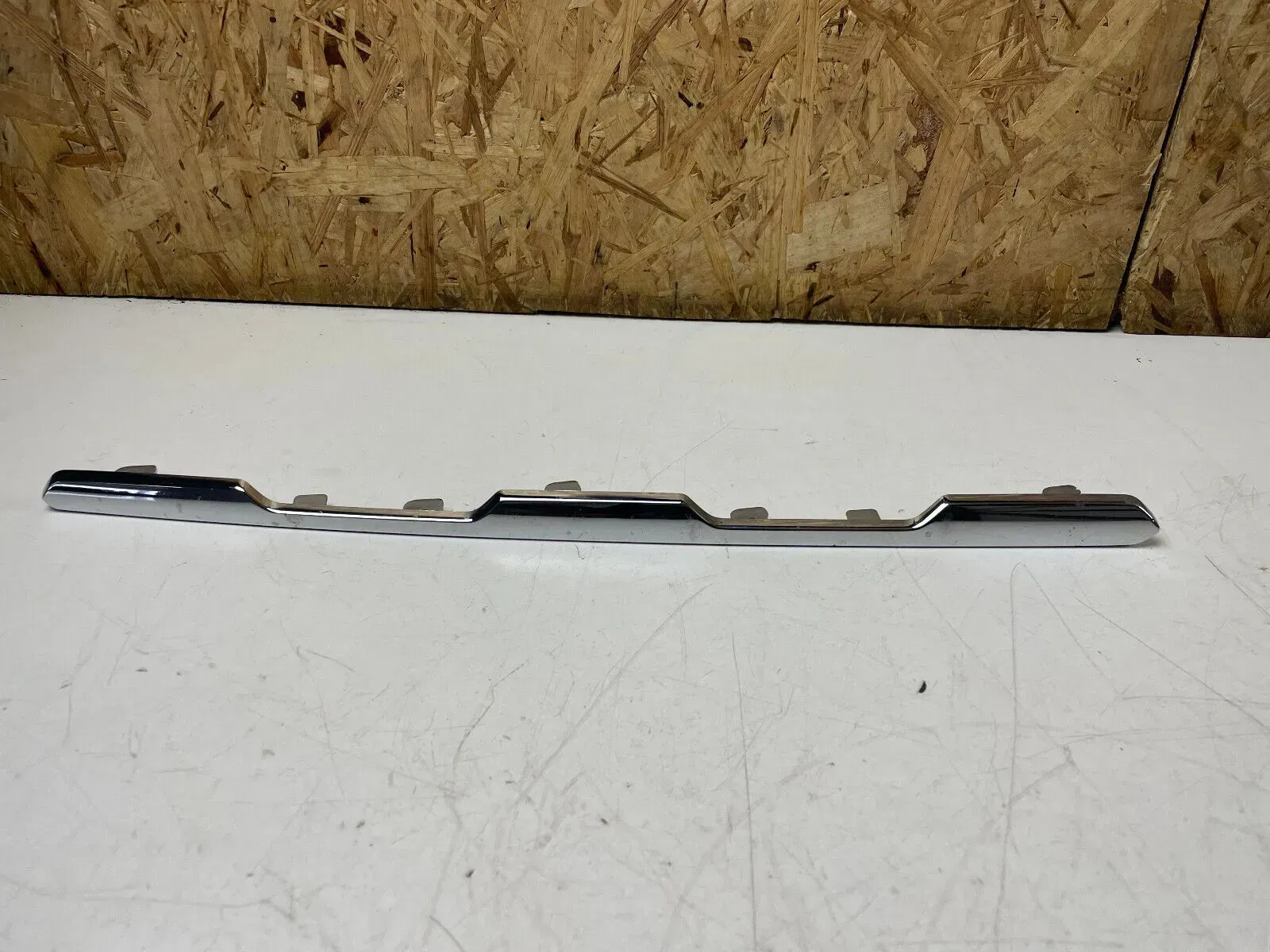 MERCEDES GLC X253 Kühlergrill Trimmstange Chrom Leiste Zierleiste A2538882001 - Bild 1