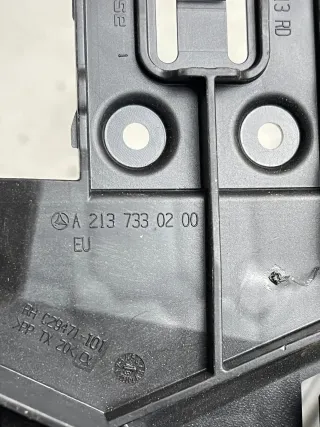 MERCEDES E KLASSE W213 TÜRSCHLOSSHALTERUNG HINTEN RECHTS A2137330200 - Bild 3