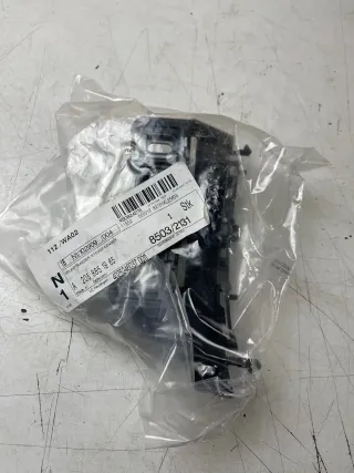 Mercedes W205 C-Klasse Stoßstange Halter Seitenführung hinten rechts A2058851965 - Bild 1