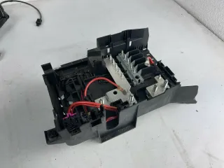 7L0937548C Hauptsicherungsdose Sicherungsträger Gehäuse VW Touareg 7L Audi Q7 4L - Bild 1
