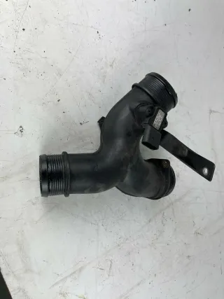 Ladeluftschlauch Audi Q7 4L 3.0 TDI Druckschlauch Turbolader 7L6145795AB - Bild 2