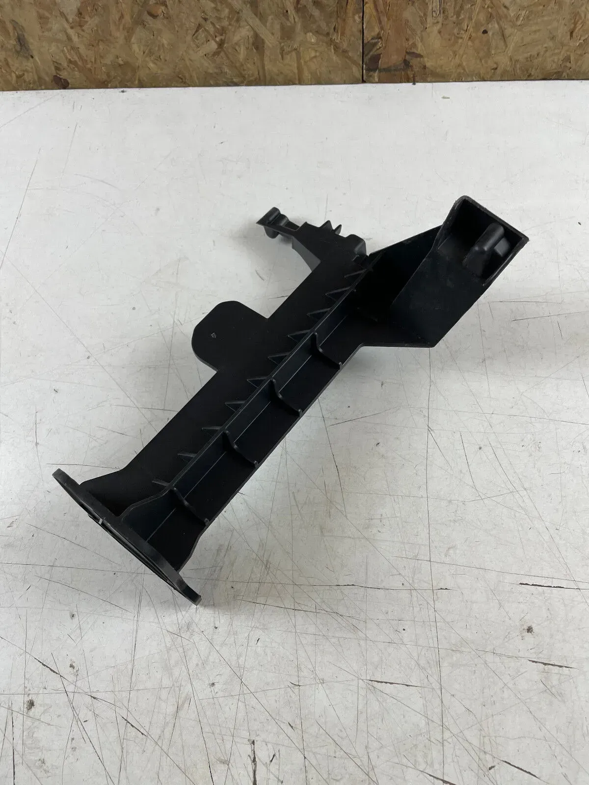 Renault Megane 5 Halterung Stoßstange Hinten rechts 850460376R - Bild 1