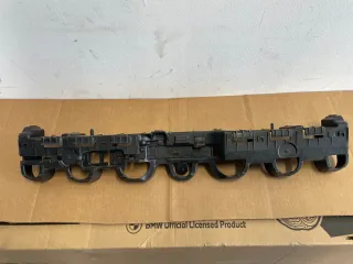 Renault Clio IV Träger Halter mitte Stoßstange hinten 850424459R - Bild 1