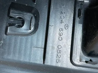 Mercedes W204 C-Klasse Laderaumkante Ladekante A2046900825 - Bild 4