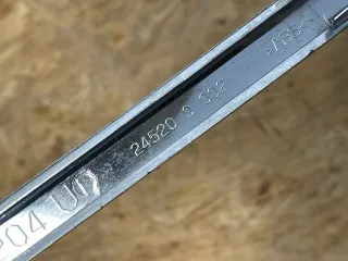 Mercedes C-Klasse W204 STOßSTANGE VORNE KÜHLERGRILL CHROMLEISTE 245200002 - Bild 3
