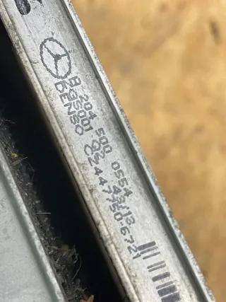 Mercedes Kühlerpaket Lüfter Kondensator Wasserkühler A2045000554 / A2049066802 - Bild 12