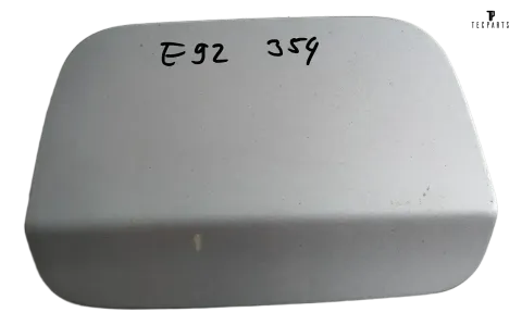 Background image for Original E92 BMW Tankdeckel in 354