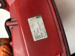 BMW 7er F01 F02 F04 Rückleuchte Heckleuchte Seitenwand rechts aussen 7182198 - Bild 5