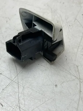 Mercedes-Benz W176 A-Klasse W246 B-Klasse Abdeckung ENDKAPPE A2047600320 - Bild 5