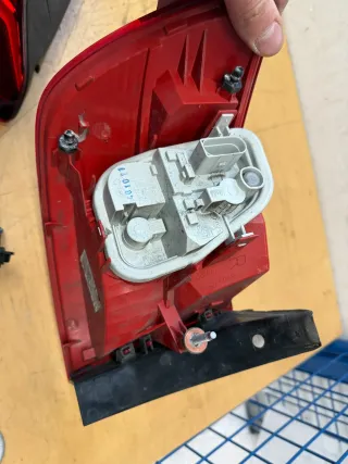 Audi A6 LED-Schlussleuchte Rechts 4F9945096E - Bild 3