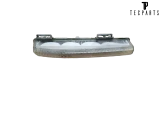 Mercedes W204 W212 Tagfahrlicht Nebelscheinwerfer A2049068900 - Bild 1
