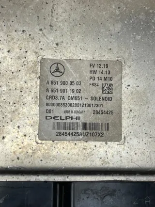 MERCEDES-BENZ E W212 Motorsteuergerät Steuergerät A6519000503 Original - Bild 4