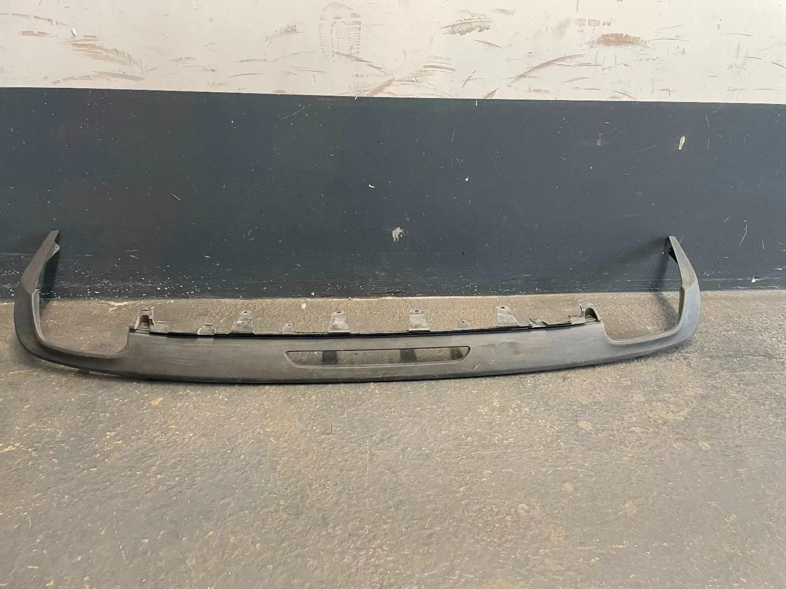 Mercedes CLS C218 Stoßstange Verkleidung Diffusor A2188852125 - Bild 1