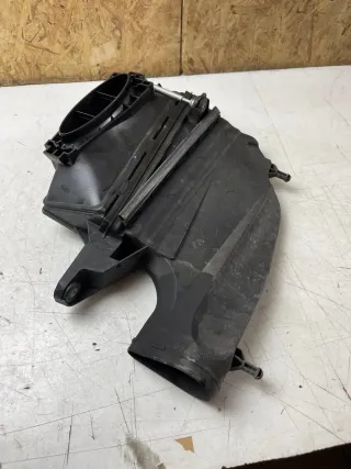Mercedes Benz OM642 Luftfilterkasten Rechts Filter Gehäuse A6420904401 - Bild 1