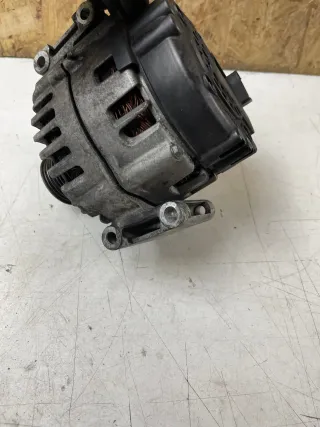 Mercedes Benz Lichtmaschine Generator 220A 14V Valeo MB A0009067400 - Bild 5