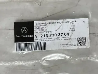 Mercedes Benz W213 Abdeckleiste A2137303704 Tür hinten links Neu Original - Bild 3