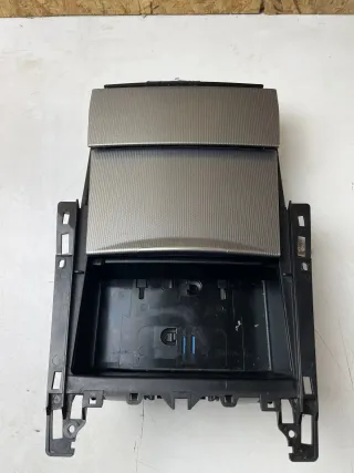 Mercedes Benz E-Klasse W212 Ablagefach Mittelkonsole vorne Aluminium A2126809750 - Bild 4