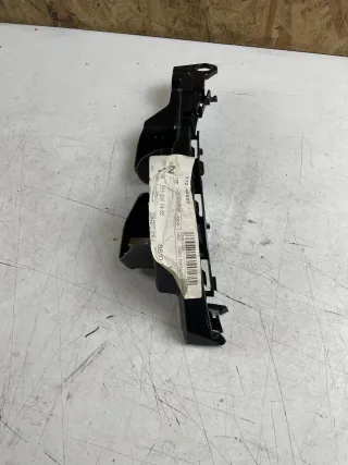 Mercedes Benz W205 Stoßstangenhalter Halter hinten rechts A2058850465 - Bild 2