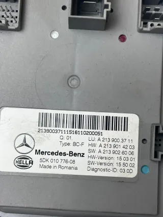 Mercedes E-Klasse W213 SAM vorne Steuergerät Ansteuerungsmodul A2139003711 - Bild 3