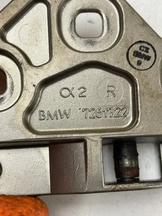 BMW 3er E93 LCI Grundplatte rechts Verriegelung  Schliessplatte Verdeck 7261722 - Bild 2