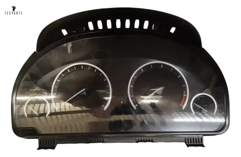 Background image for Original BMW Kombiinstrument 9220809 9220809